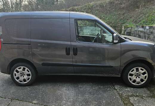 Fiat Doblo 1.4i Base