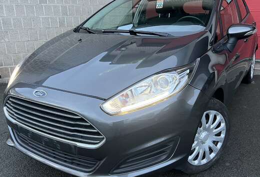 Ford 1.0i Champions Edition + CLIM + CAR-PASS