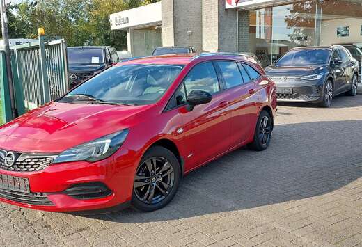 Opel Sports Tourer 1.4 Turbo Design en Tech S/S CVT