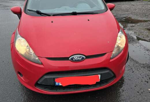 Ford 1.4i Titanium