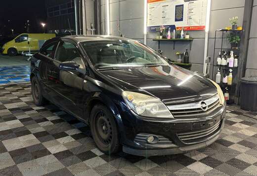 Opel Astra GTC 1.9 DTH CDTi Cosmo