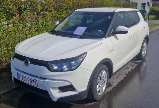 SsangYong Tivoli 1.6i e-XGi 2WD Crystal