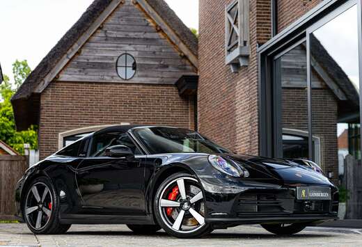 Porsche Targa 4S (Type 992.2) / Adaptive Cruise Contr ...