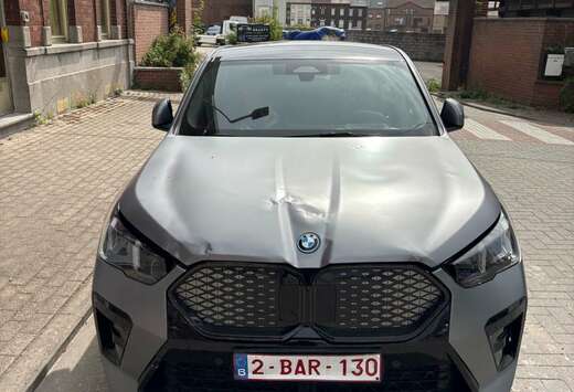 BMW 66.5 kWh xDrive30