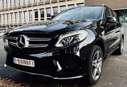 Mercedes-Benz 4MATIC AMG Line full