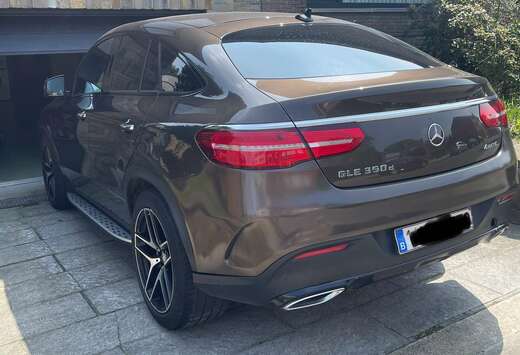 Mercedes-Benz Coupé d 4-Matic