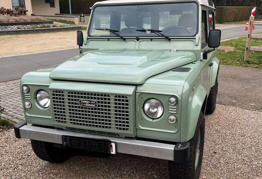 Land Rover Defender 2.2 Turbo - D SE DPF