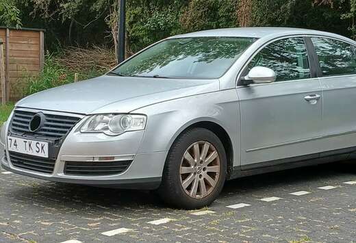 Volkswagen 2.0i FSI Highline