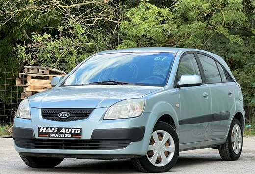 Kia 1.5 CRDi//1MAIN//CLIM//CARNET