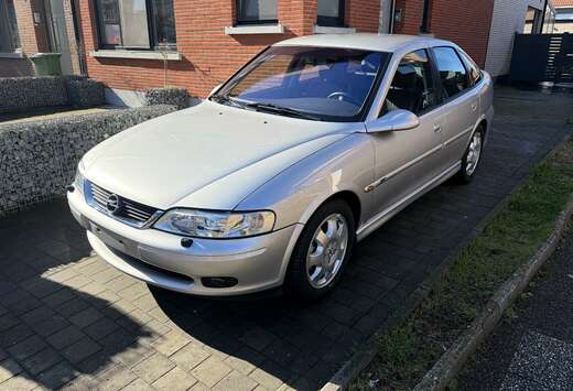 Opel 1.8i XE 16v Business (Fleet)