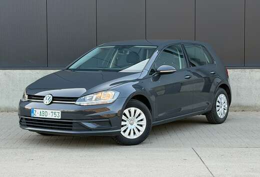 Volkswagen Golf 1.0 TSI