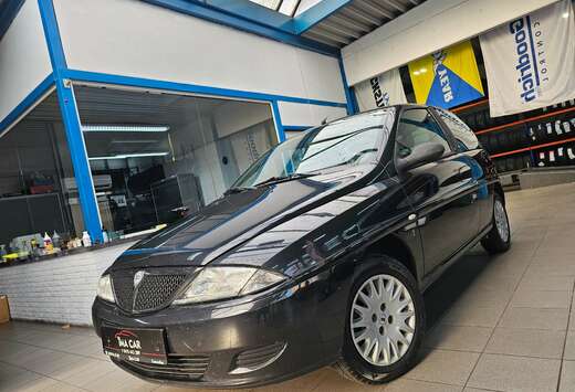 Lancia 1.2i Elefantino Blu