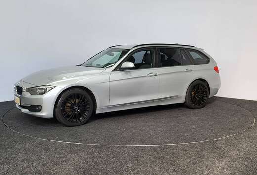 BMW 318 d | 2013 | 212.832 km | Airco | Radio | PDC | ...