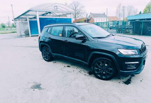 Jeep 1.3 Turbo 4x2 Night Eagle