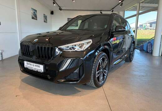 BMW 18i / M-SPORT/ CAMERA/ CARPLAY/ JANTES 19\'\'