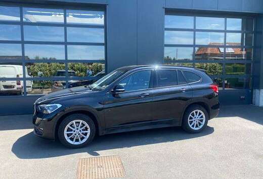 BMW 18i A  pano dak  LED  camera