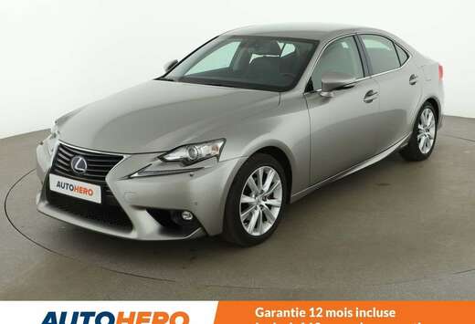 Lexus IS 300h