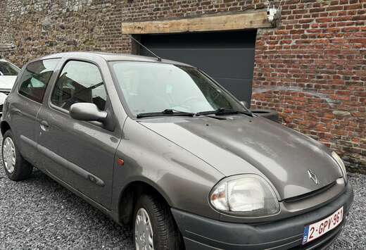 Renault 1.2i On Stage