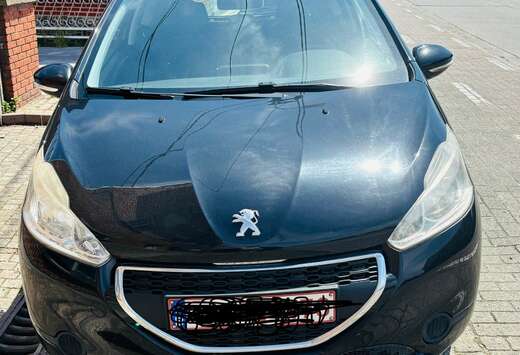 Peugeot 208 1.2i Urban Soul
