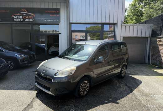 Peugeot Tepee 1.6i-AIRCO-ECRAN + CARNET COMPLET