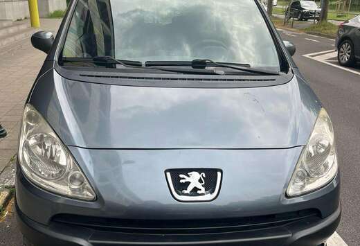 Peugeot 1007 1.4i Trendy