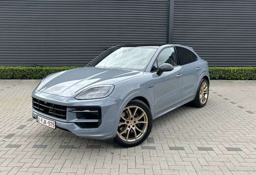 Porsche S E-Hybrid Coupe