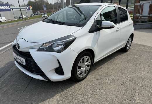 Toyota Yaris 1.5i Dual VVT-iE Connect CVT