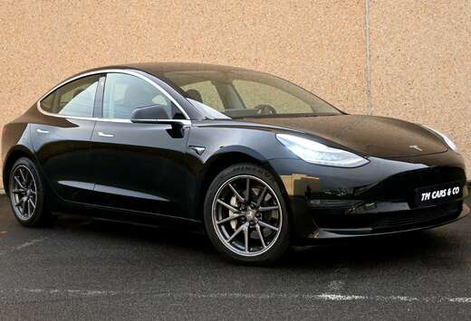 Tesla 75 kWh Performance Dual Motor