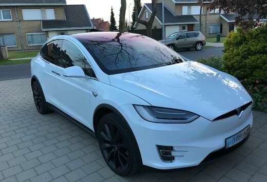 Tesla Model X P100D Allradantrieb