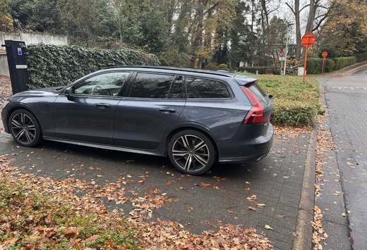 Volvo T8 AWD Recharge Geartronic RDesign Expression