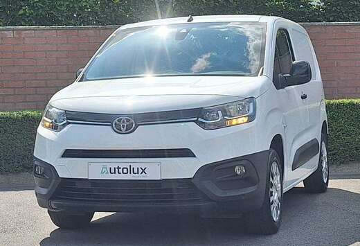 Toyota TOYOTA - 3PLACES - 11.562 € HTVA