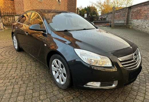 Opel Insignia 2.0 CDTi  Gekeurd