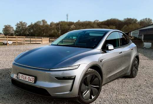 Tesla 83.1 kWh Long Range AWD