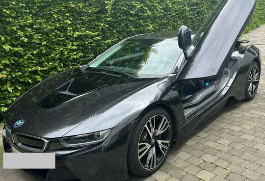 BMW i8 11.6 kWh PHEV (266 kW)