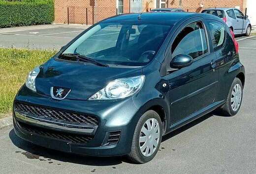 Peugeot 107 1.0i Urban Move