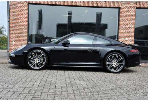Porsche 911 Carrera PDK Black Edition
