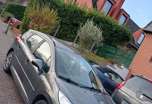 Peugeot SW 1.4i Urban