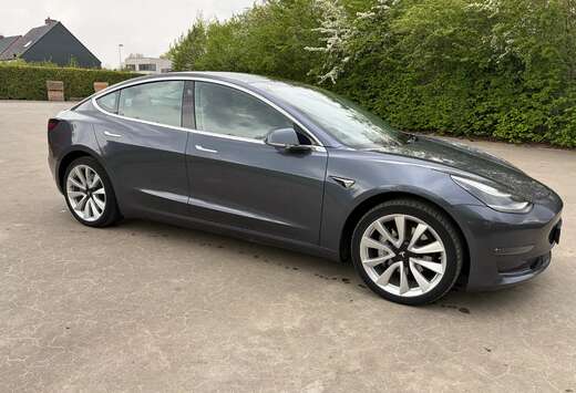 Tesla Model 3 75 kWh Long-Range Dual Motor