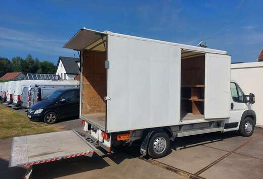 Peugeot Boxer KOFFER LAADKLEP lage km (17900+btw)
