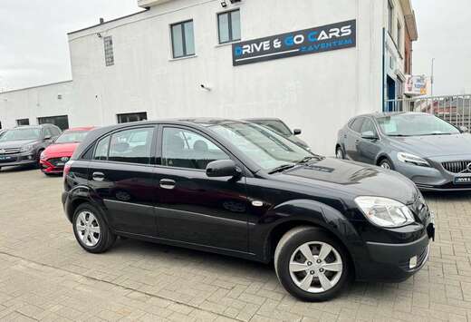 Kia 1.4i Aventura - Airco - 1 Eigenaar
