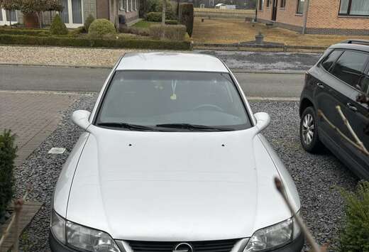 Opel 2.0 DTH TDi 16v GL Plus