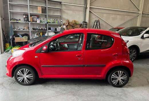 Peugeot 107 1.0i 12v Urban Move, Wij hebben nog ongev ...