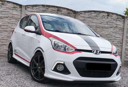 Hyundai i10 1.1i Lounge