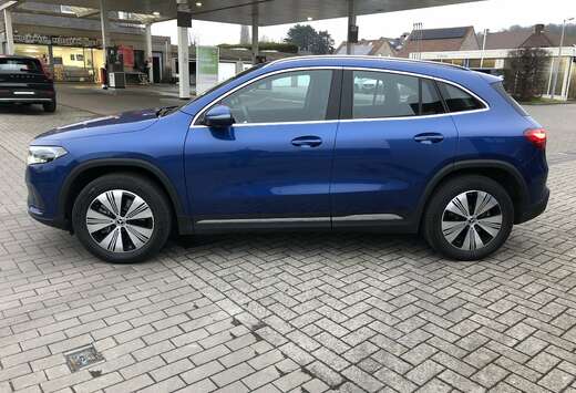 Mercedes-Benz EQA 300 4MATIC Winterpack,Carplay,Sfeer ...