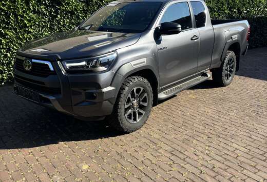 Toyota 4x4 Extra Cab Autm. Invincible