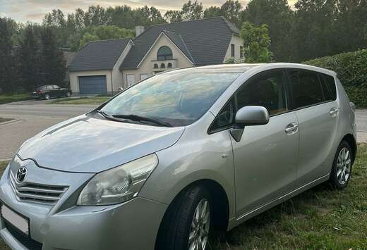 Toyota 2.2 D-4D D-CAT Premium 7pl.