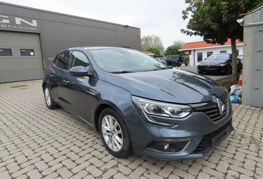 Renault 1.5 Blue dCi Intens EDC