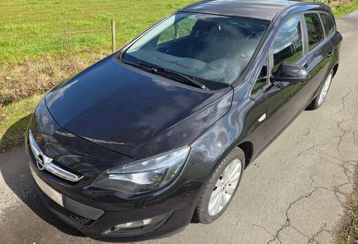 Opel Astra Sports Tourer 1.4 Turbo Ultimate Edition