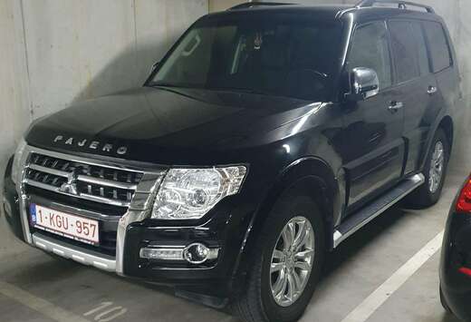 Mitsubishi Pajero 3.2 DI-D Instyle