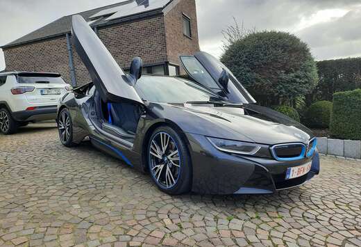 BMW i8 Pure Impulse